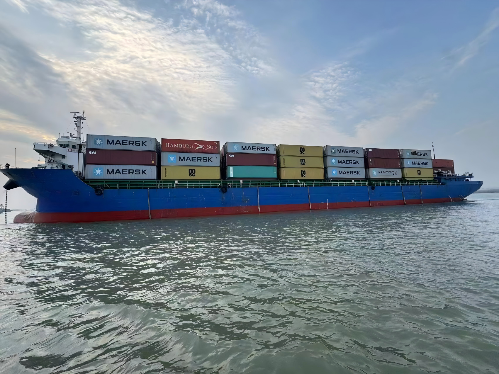 2018-10300噸  集裝箱船-718teu