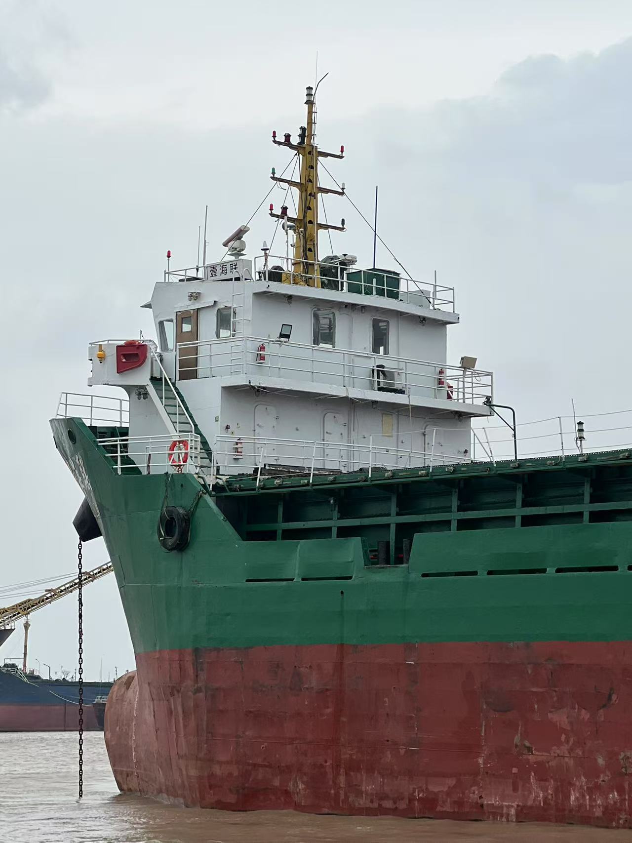 2010年-3800噸-散貨船