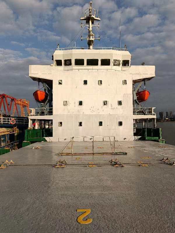 2010年-5600噸-散貨船